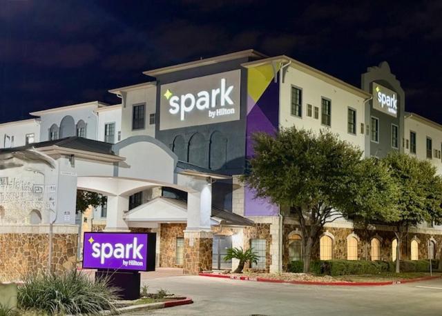 Spark By Hilton San Antonio Near Seaworld Екстериор снимка