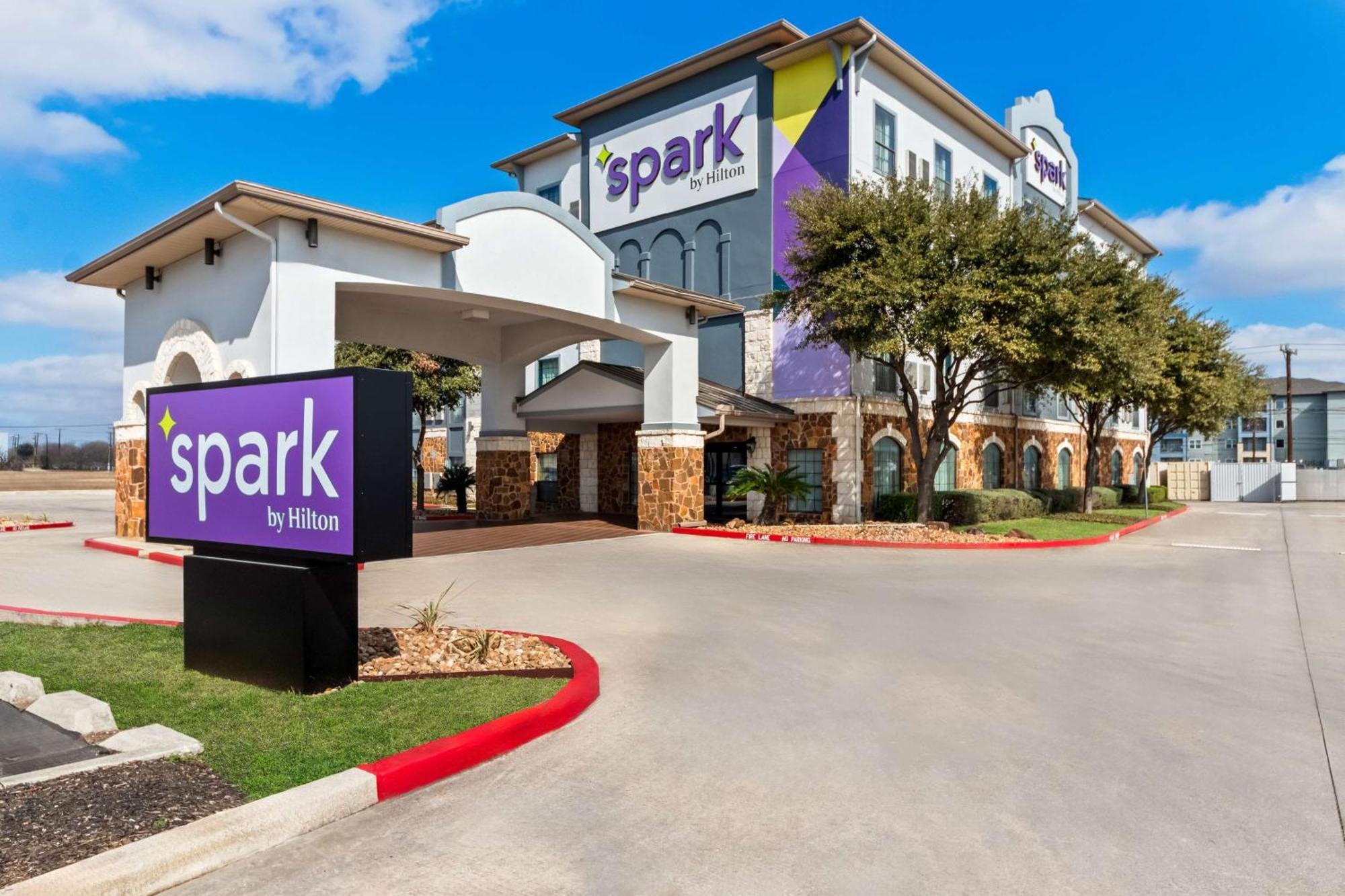 Spark By Hilton San Antonio Near Seaworld Екстериор снимка