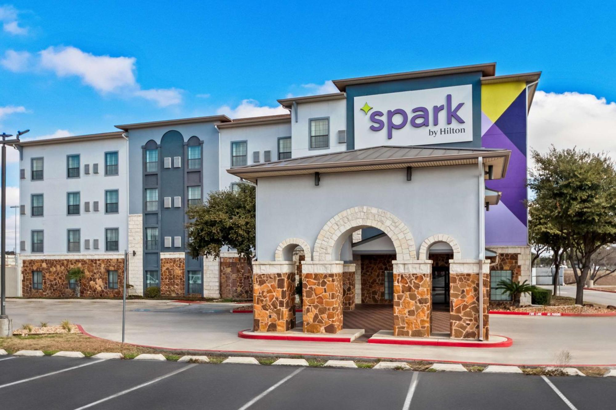 Spark By Hilton San Antonio Near Seaworld Екстериор снимка