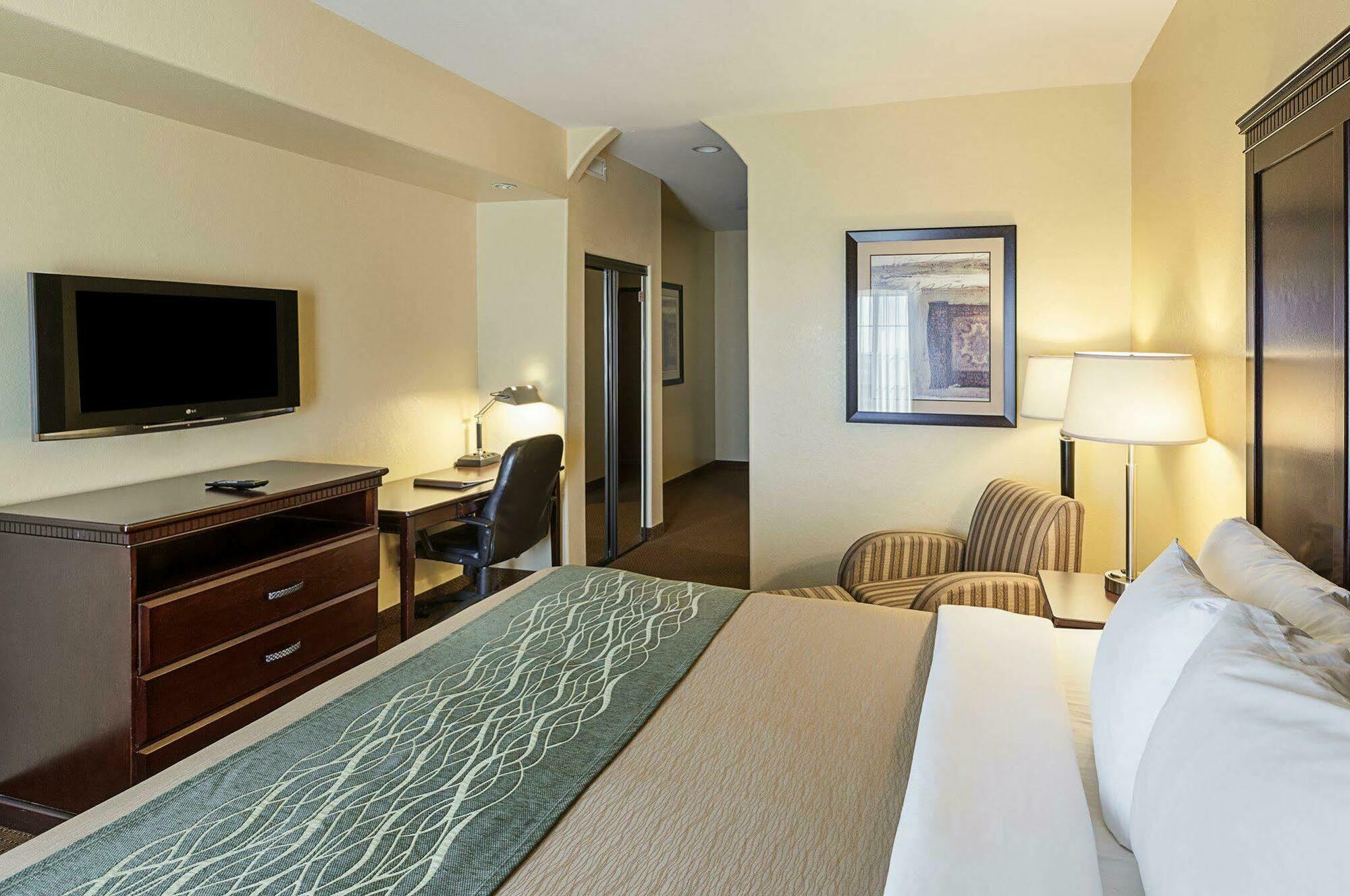 Spark By Hilton San Antonio Near Seaworld Екстериор снимка